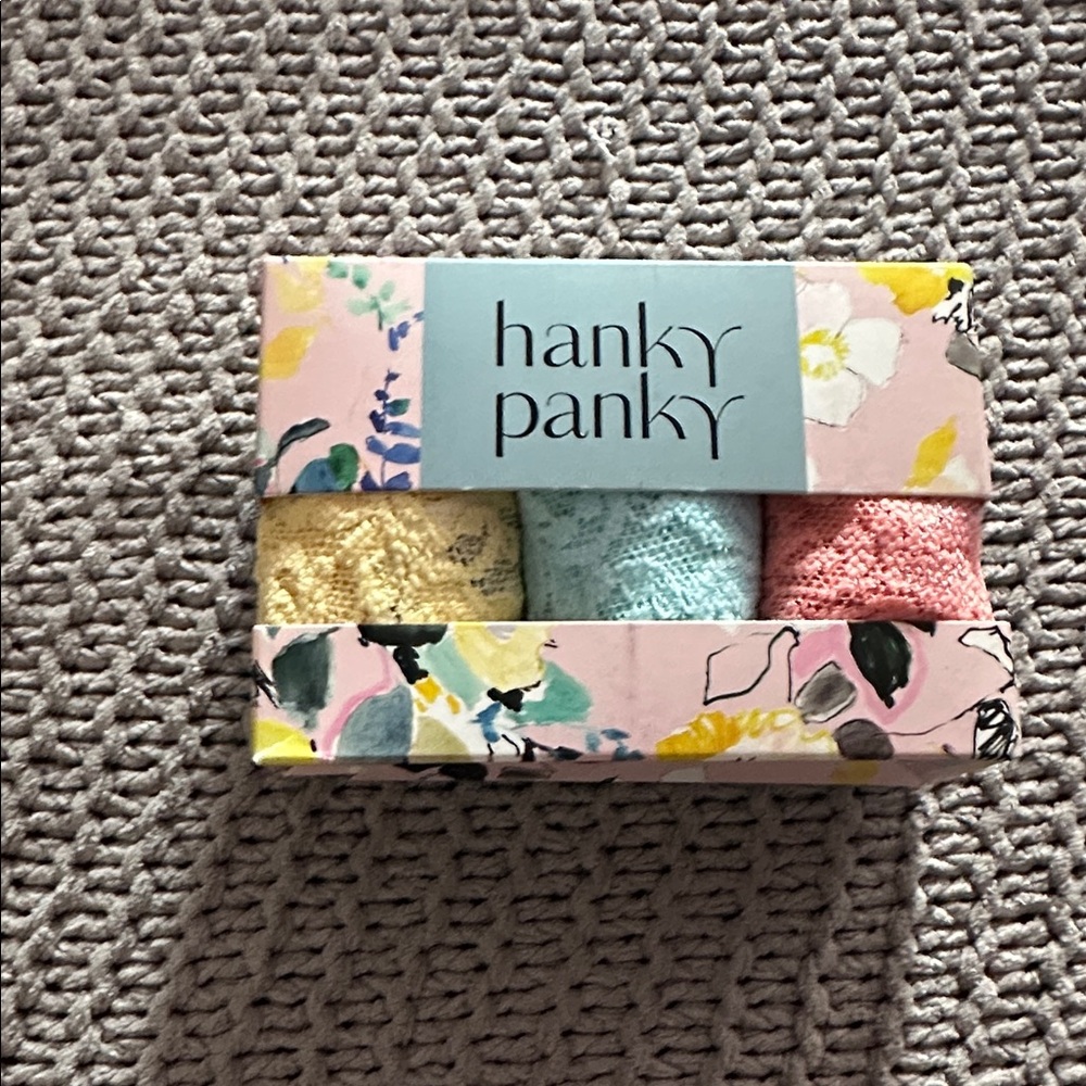Hanky Panky Pastel Lace Thong Trio